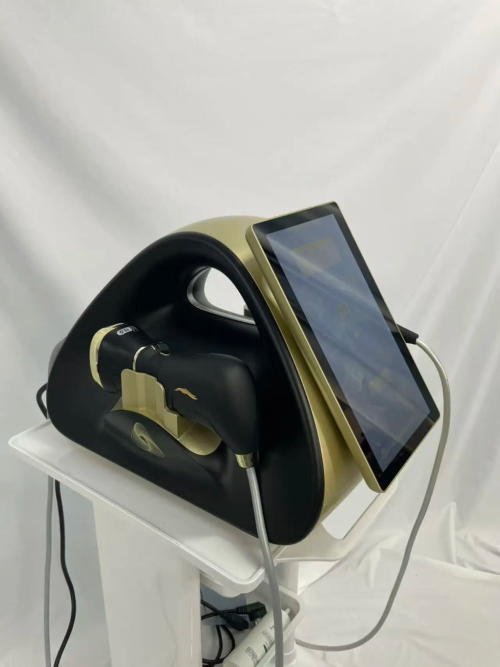 22D MAX HIFU Beauty  Equipment Machine for Facial Tightening Slimming And Fat Reduction Latest Model